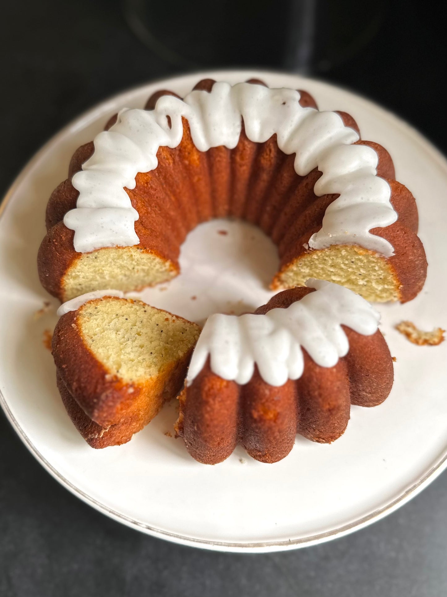 Lemon Poppy Seed Bundt Cake